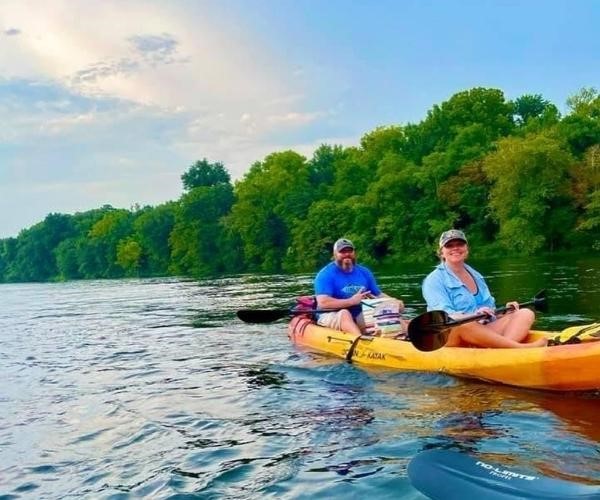 Couple-Kayak.jpg